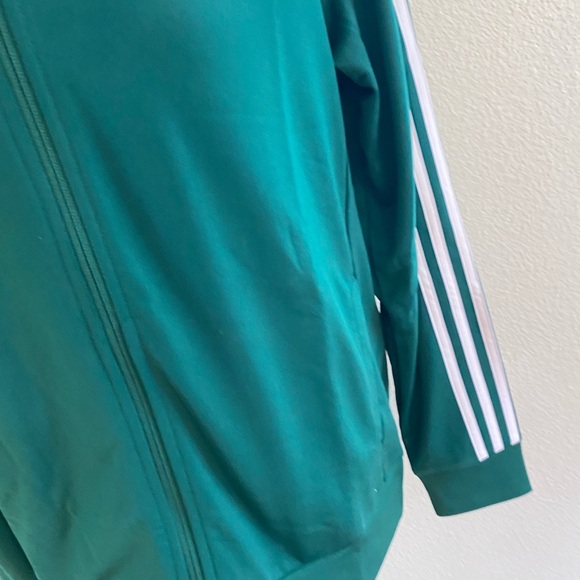 New women’s Adidas Sz M track jacket - Picture 4 of 6